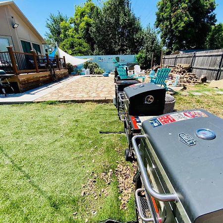 1 Mile To Fort Sill! The Carolebelle Cottage Sleeps 8 With Hottub,Grills,Firepit Lawton Ngoại thất bức ảnh