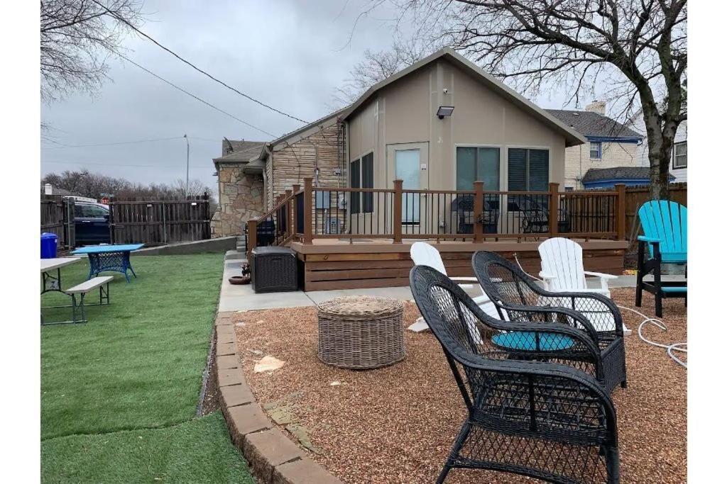 1 Mile To Fort Sill! The Carolebelle Cottage Sleeps 8 With Hottub,Grills,Firepit Lawton Ngoại thất bức ảnh