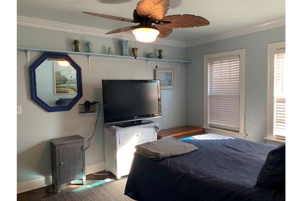 1 Mile To Fort Sill! The Carolebelle Cottage Sleeps 8 With Hottub,Grills,Firepit Lawton Ngoại thất bức ảnh