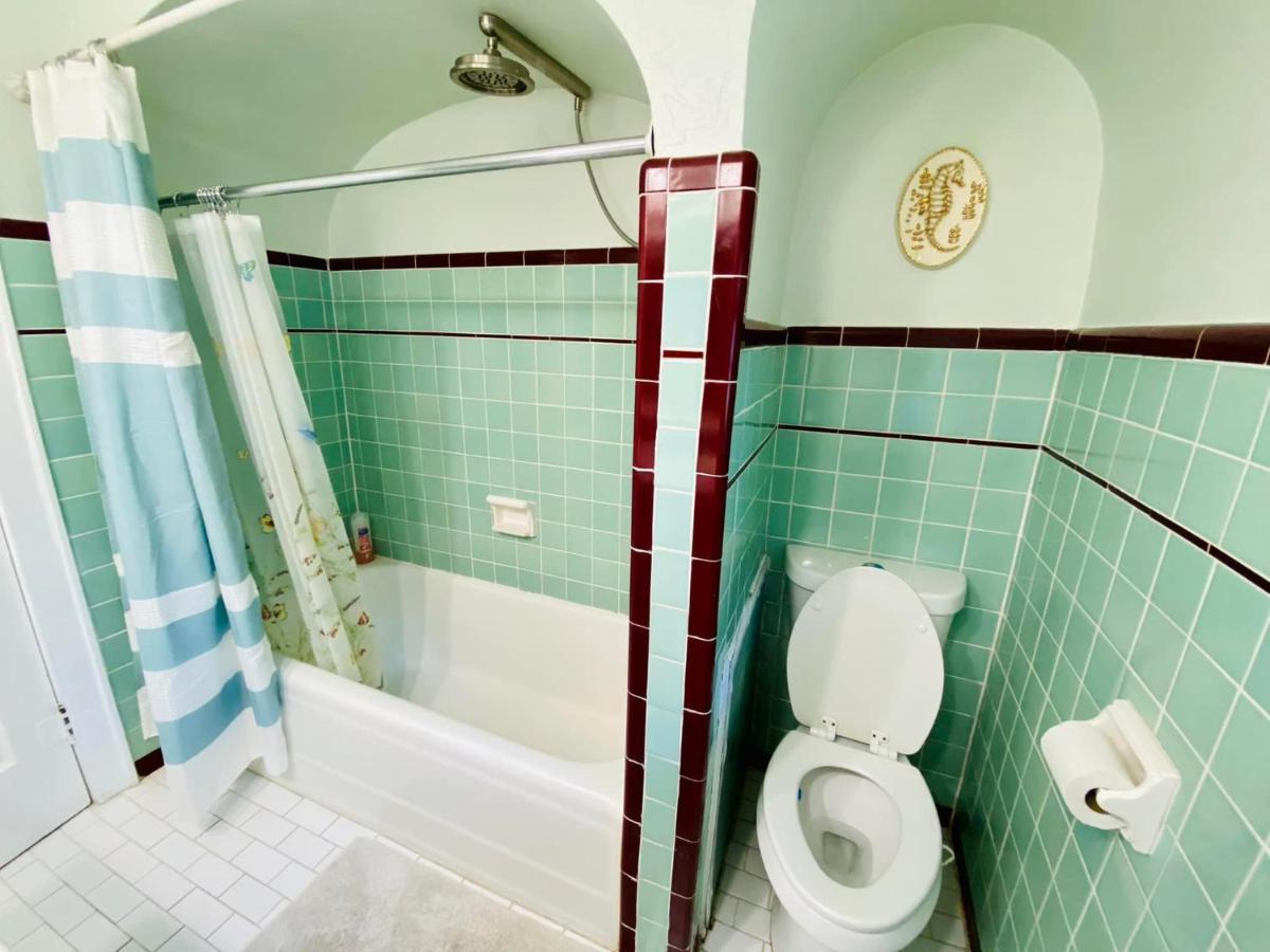 1 Mile To Fort Sill! The Carolebelle Cottage Sleeps 8 With Hottub,Grills,Firepit Lawton Ngoại thất bức ảnh