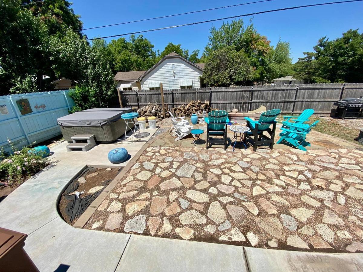 1 Mile To Fort Sill! The Carolebelle Cottage Sleeps 8 With Hottub,Grills,Firepit Lawton Ngoại thất bức ảnh